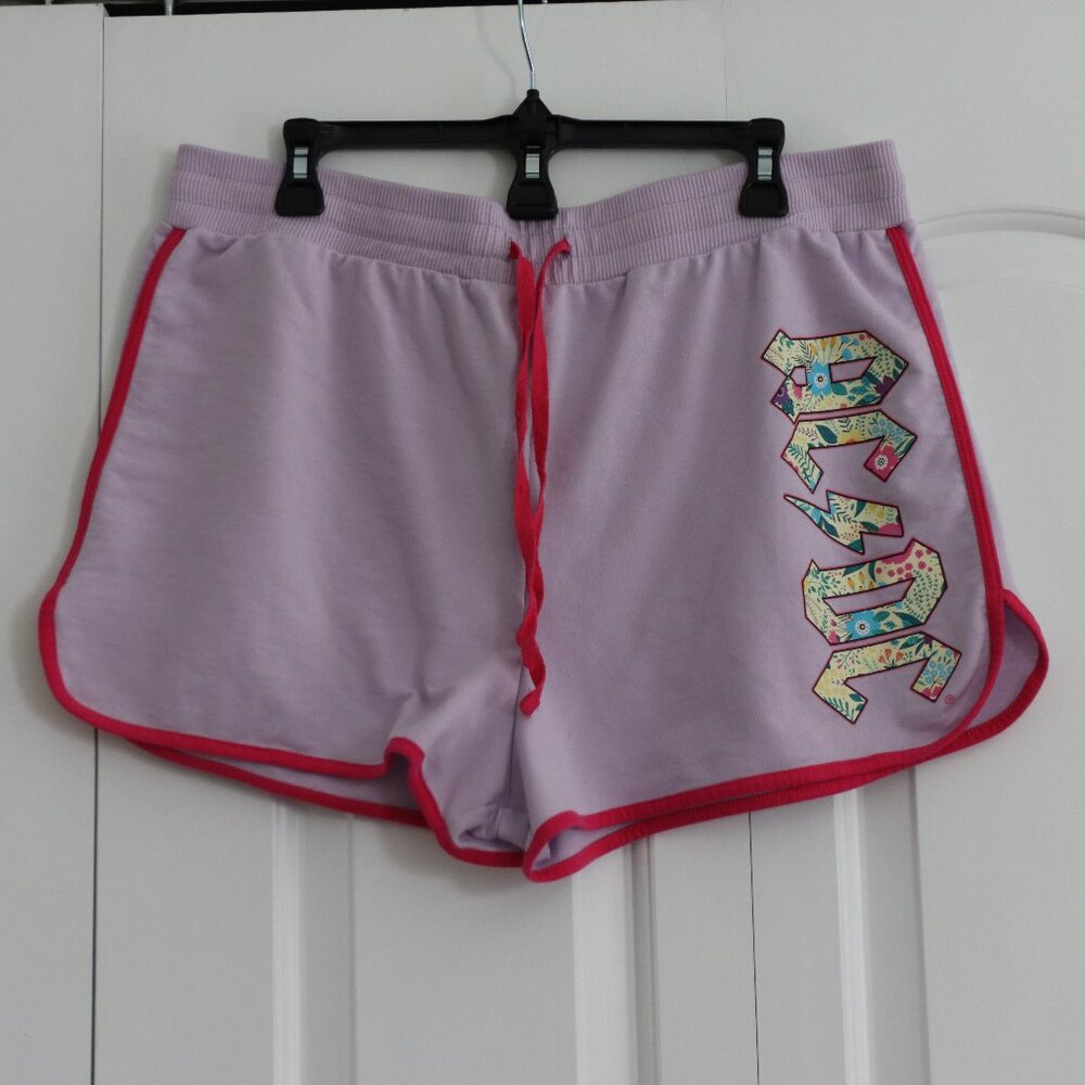 AC/DC Women’s Shorts Graphic Logo Lavender Pink Trim Size XXXL Retro Style